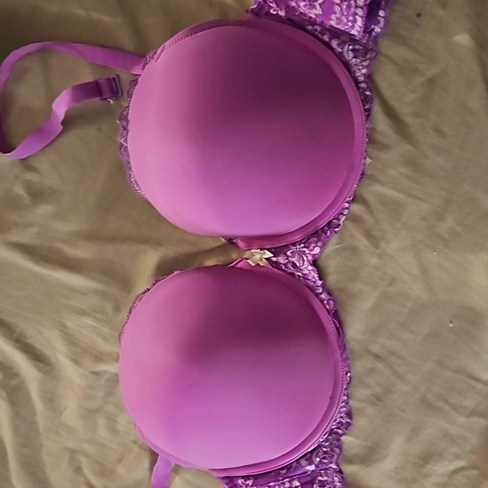 Torrid bra with adjustable straps